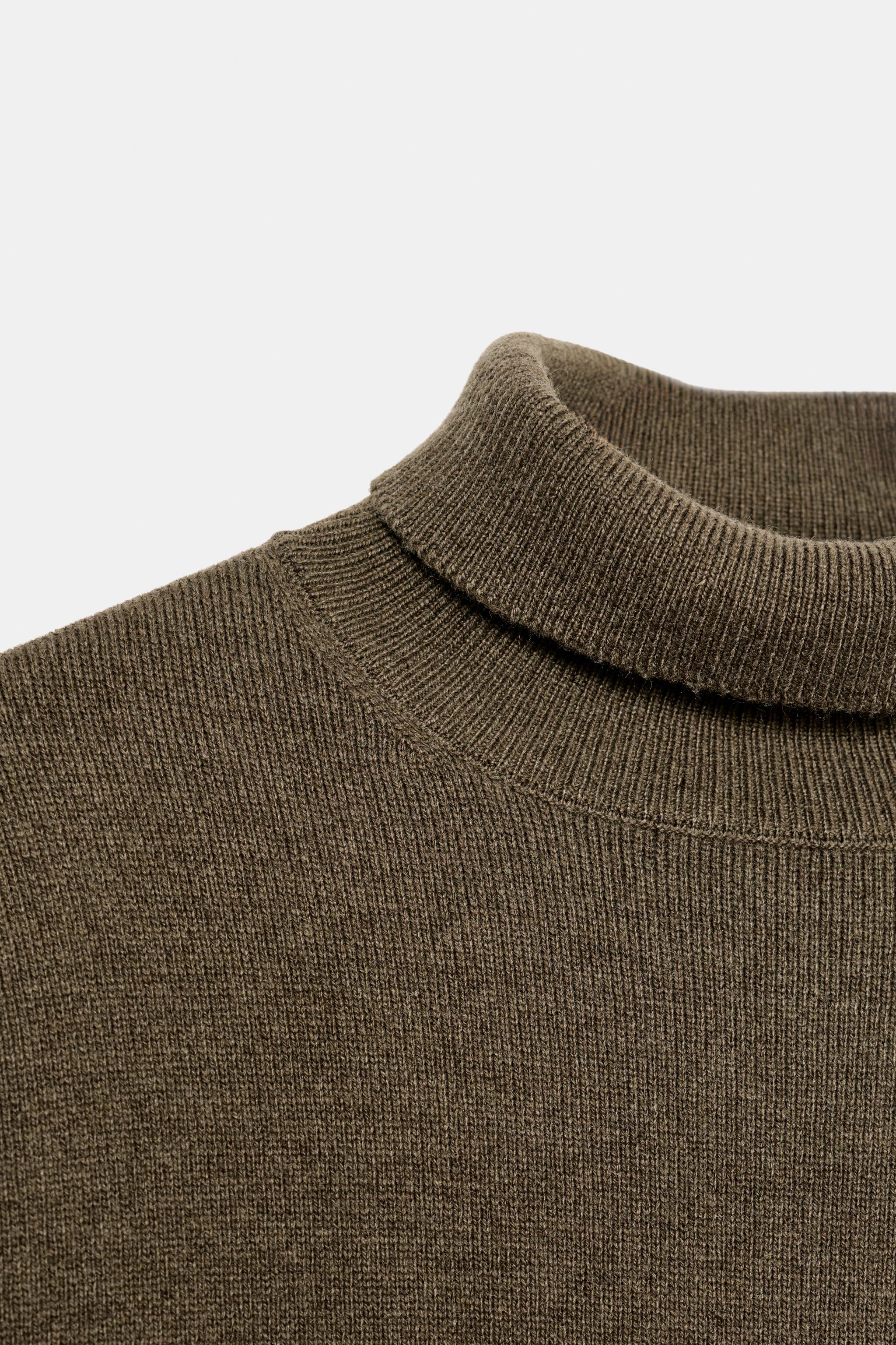 OVERSIZED WOOL SWEATER WITH HIGH NECK